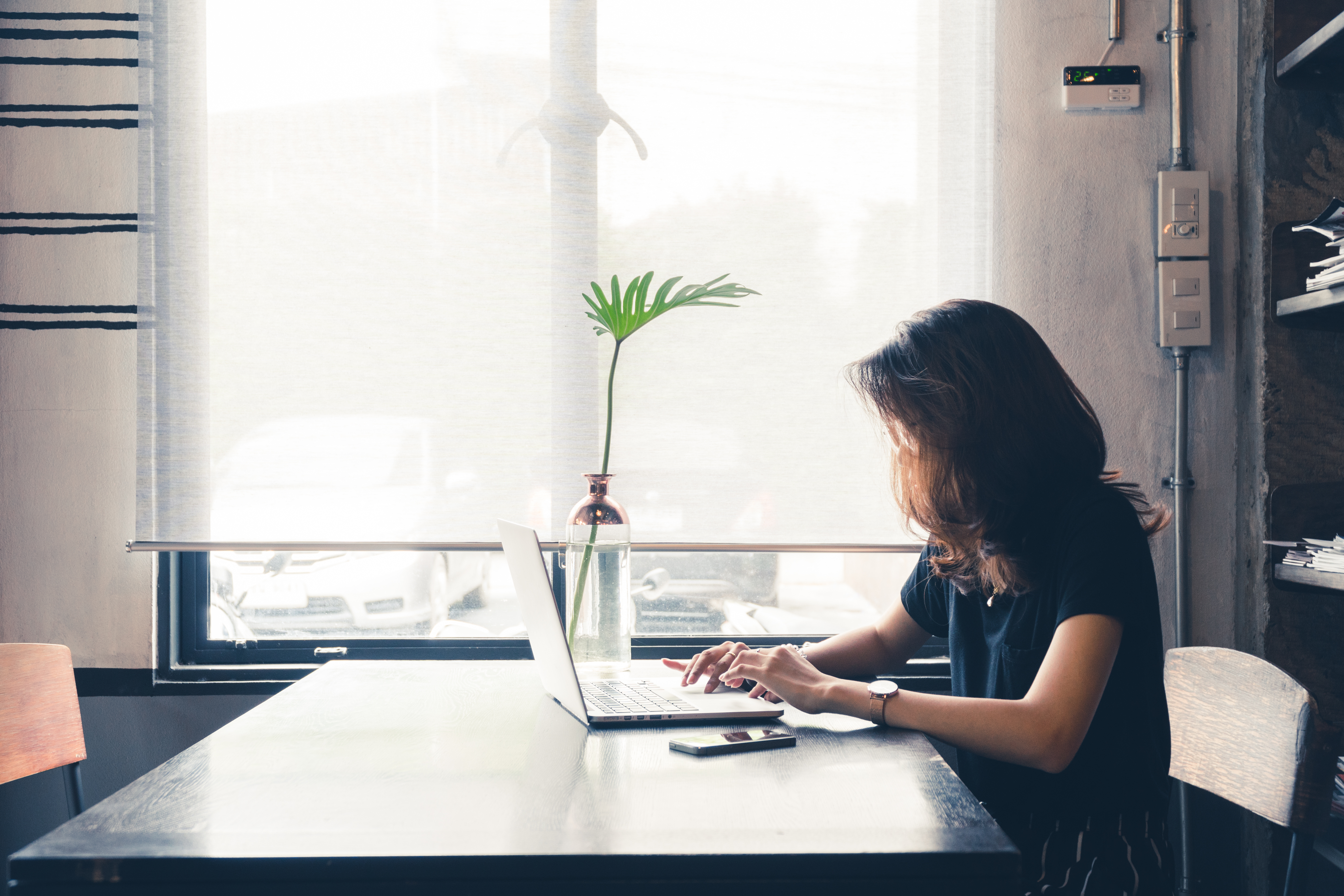 business-woman-working-with-laptop-computersuccessful-business